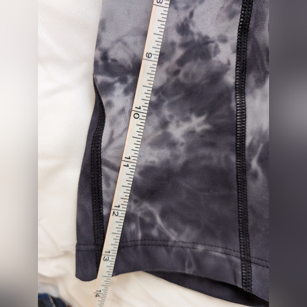 Baleaf Women's Black and Gray Tie-Dye Bike Shorts Size Medium - Picture 13 of 13